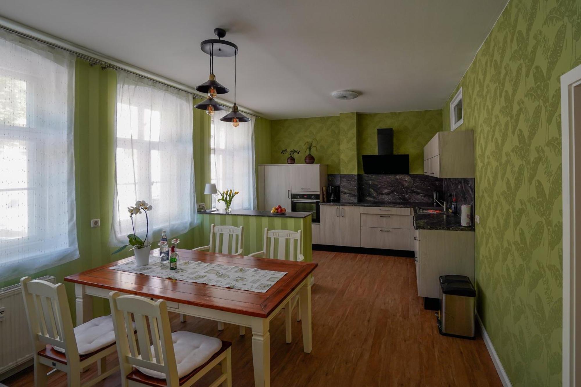 Ferienwohnung Am Stadtpark Наумбург Экстерьер фото